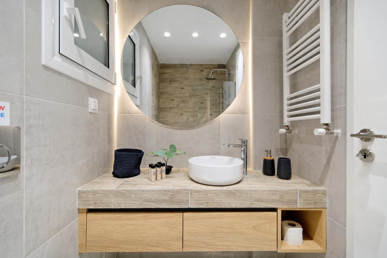 Elegant Big Apartment In Athens Center With Balcony מראה חיצוני תמונה